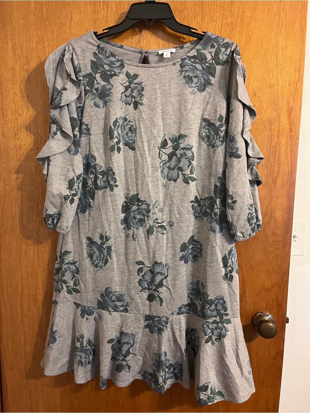 Westport Gray Floral Ruffle-Sleeve Dress